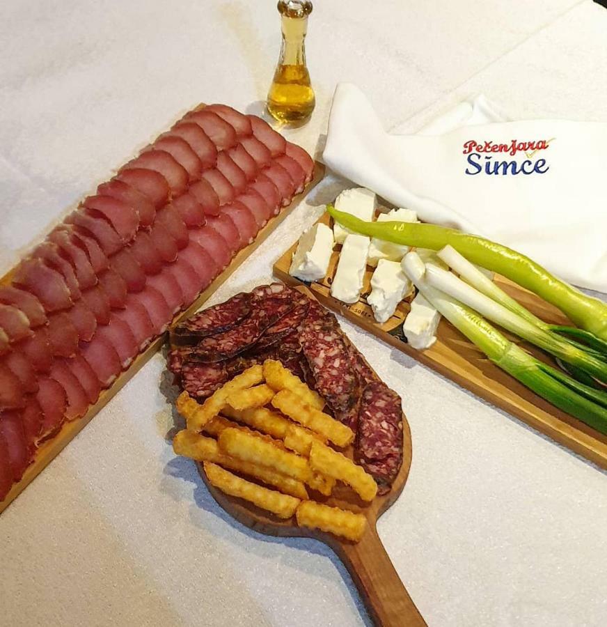 Konaciste Simce Bed & Breakfast Kraljevo Luaran gambar