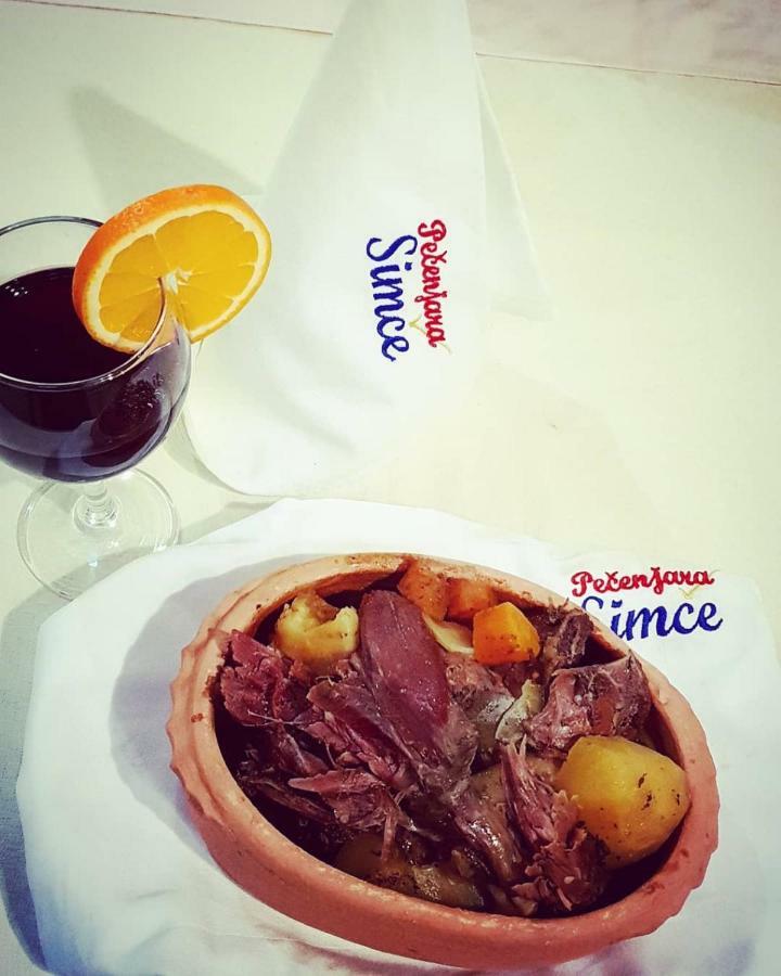 Konaciste Simce Bed & Breakfast Kraljevo Luaran gambar