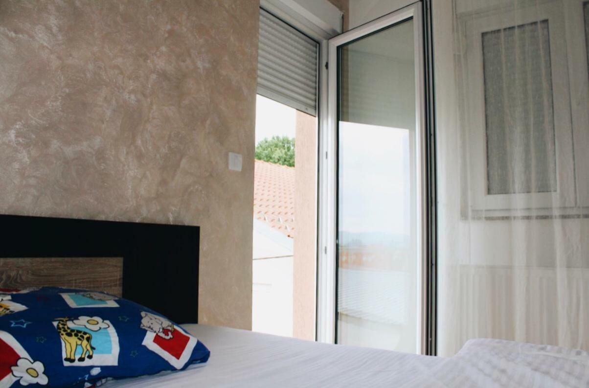 Konaciste Simce Bed & Breakfast Kraljevo Luaran gambar