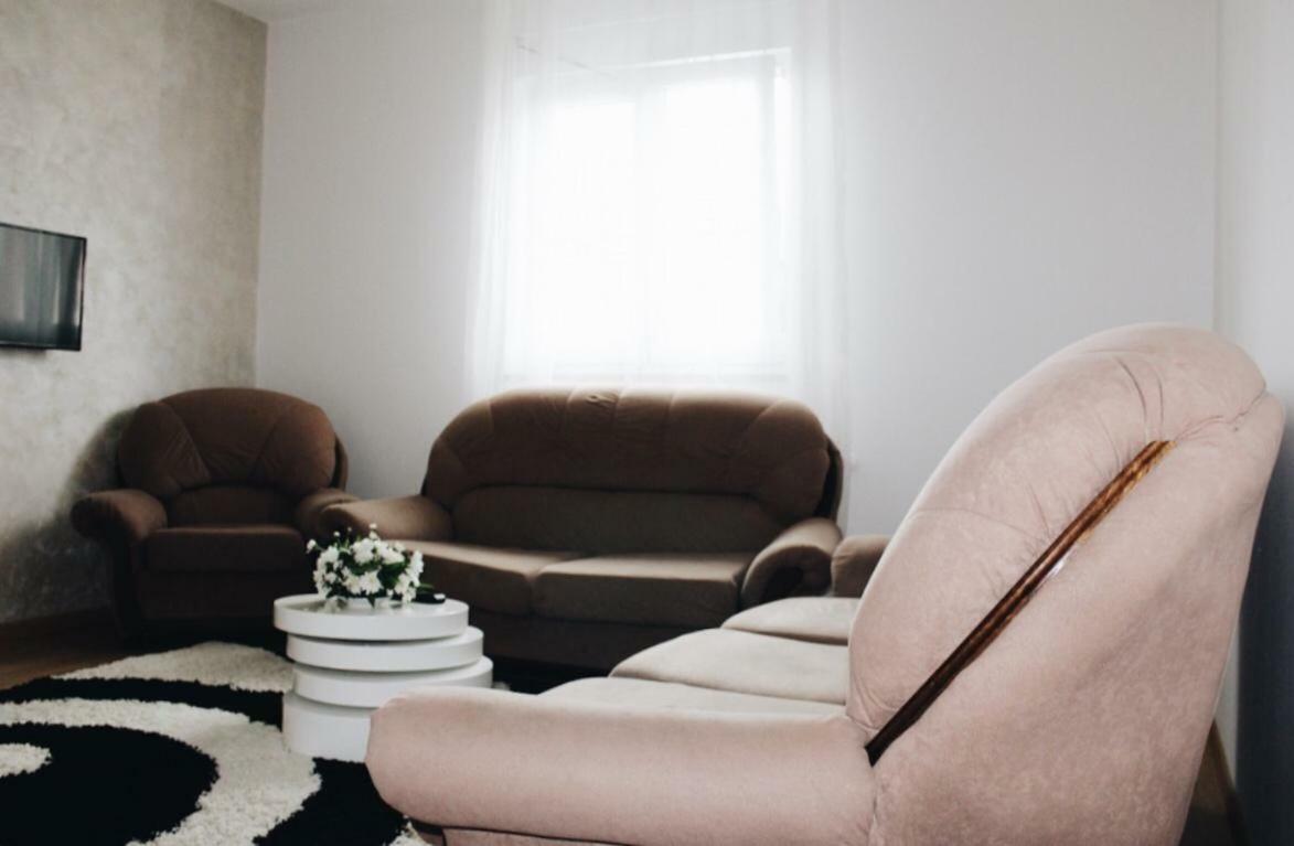 Konaciste Simce Bed & Breakfast Kraljevo Luaran gambar
