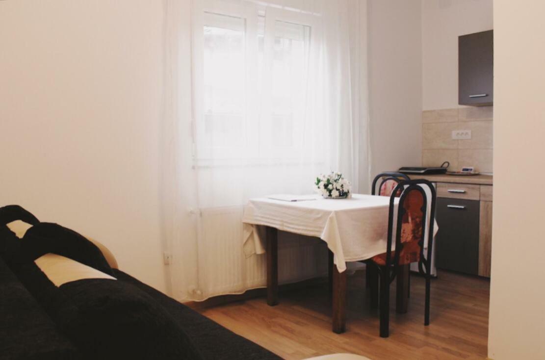 Konaciste Simce Bed & Breakfast Kraljevo Luaran gambar
